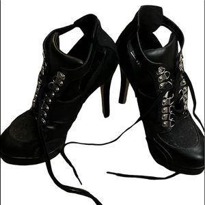 NWOT SPRING SEXY HEELED BOOTS 🔥🔥🔥🔥🔥